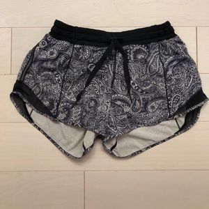 LuLu Lemon Hotty Hot Shorts 4” style